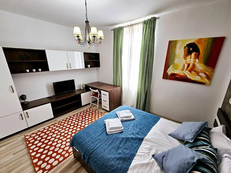 Downtown, Close To Old Town, Family Friendly - Ivo10 Bucharest 0*,