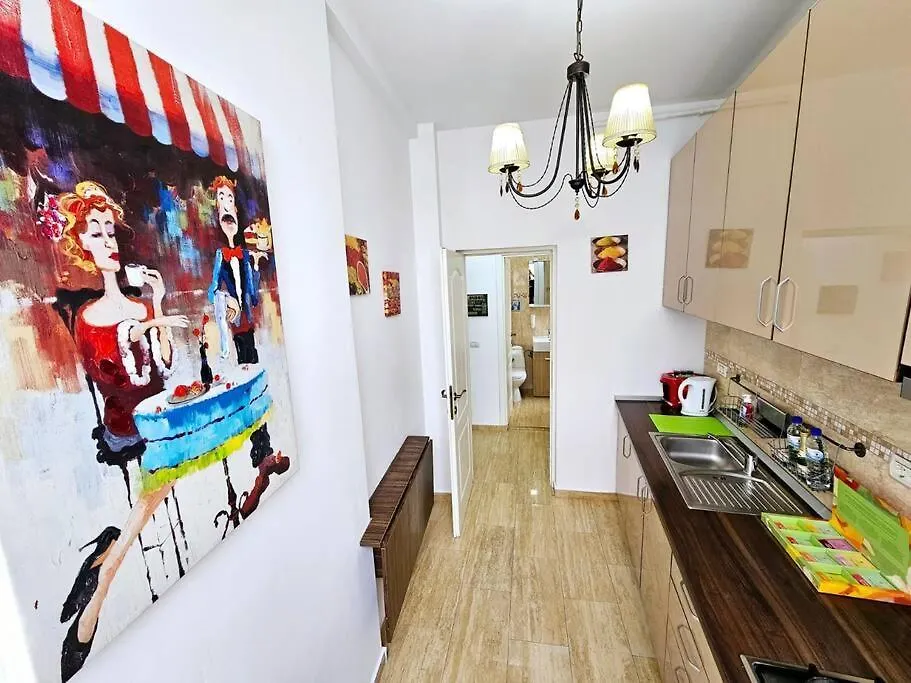 Apartment Downtown, Close To Old Town, Family Friendly - Ivo10 Bucharest Romania