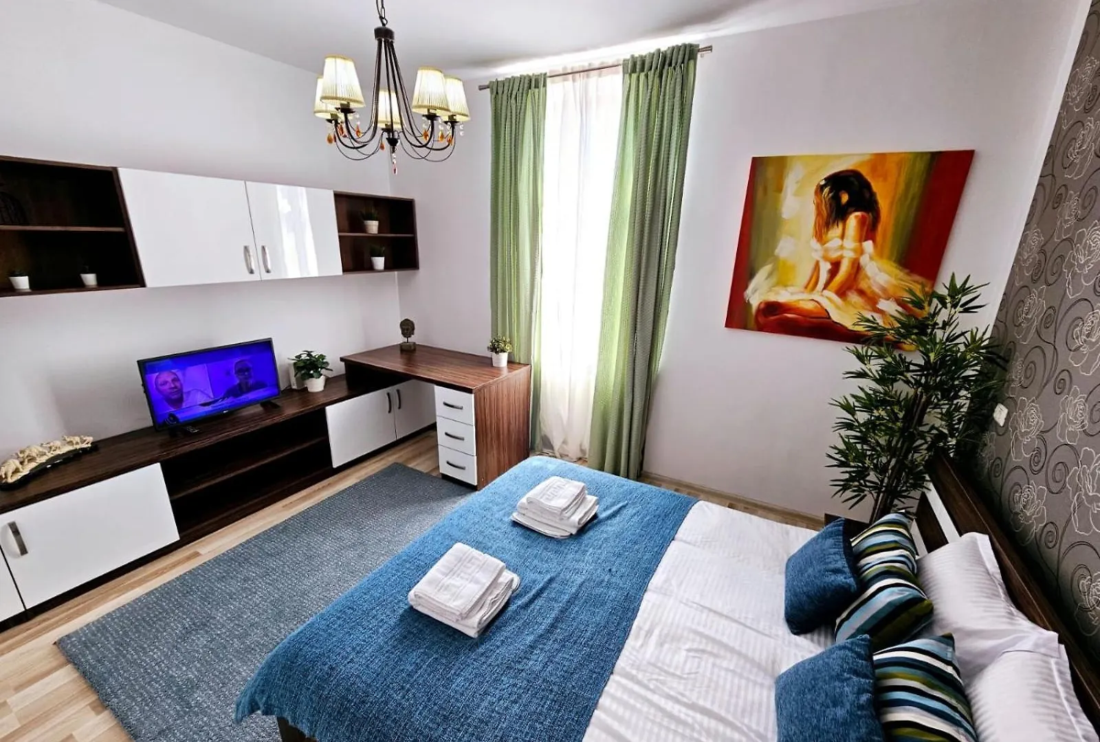 Downtown, Close To Old Town, Family Friendly - Ivo10 Bucharest