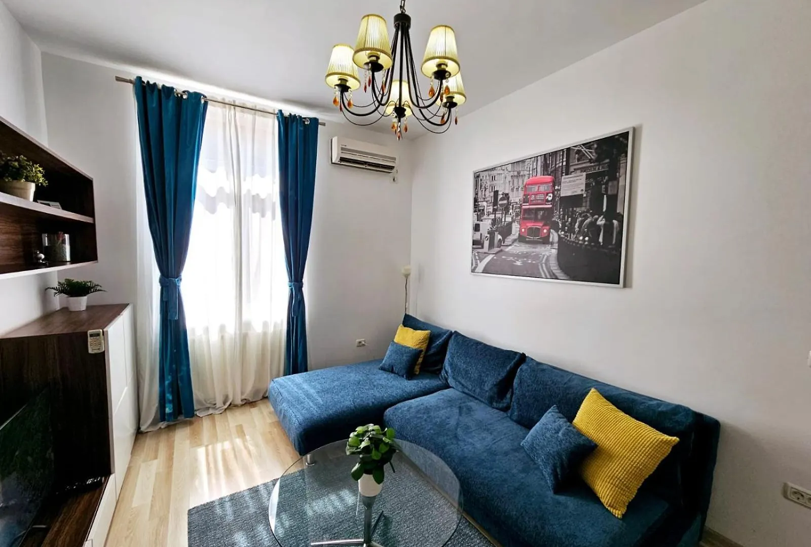 Downtown, Close To Old Town, Family Friendly - Ivo10 Bucharest Romania